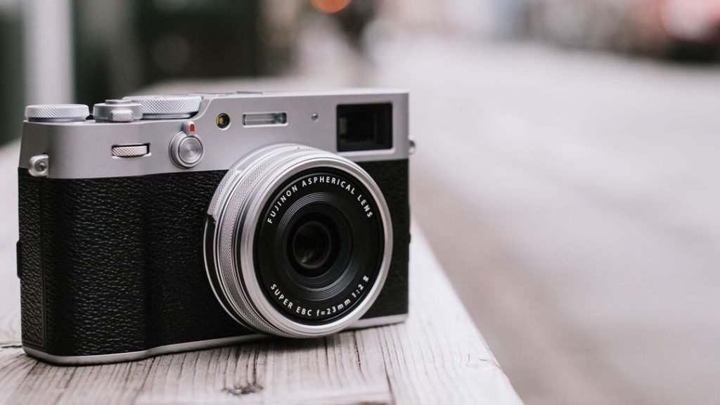 Fotoğraf Makinesi mi Akıllı Telefon mu? Hangisini Tercih Etmelisiniz? 1 fotograf makinesi mi akilli telefon mu hangisini tercih etmelisiniz