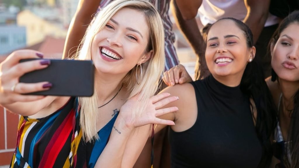 Selfie Çılgınları İçin En İyi İki Ön Kameralı Telefon 1 selfie cilginlari icin en iyi iki on kamerali telefon